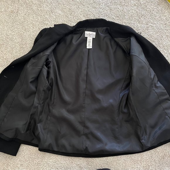 Chic Minimalist Liz Claiborne Black Blazer with Butterfly Rhinestone Brooch 10P - Picture 6 of 9